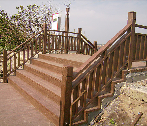 大石鼻山步道纳米木护栏